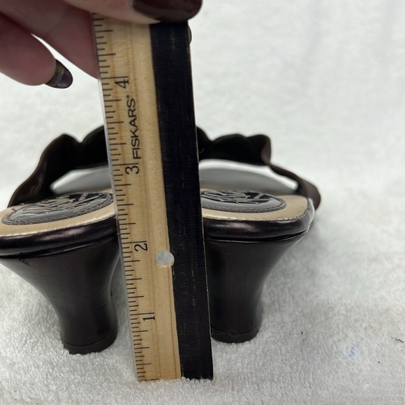 Life Stride, brown sandals - Picture 4 of 5